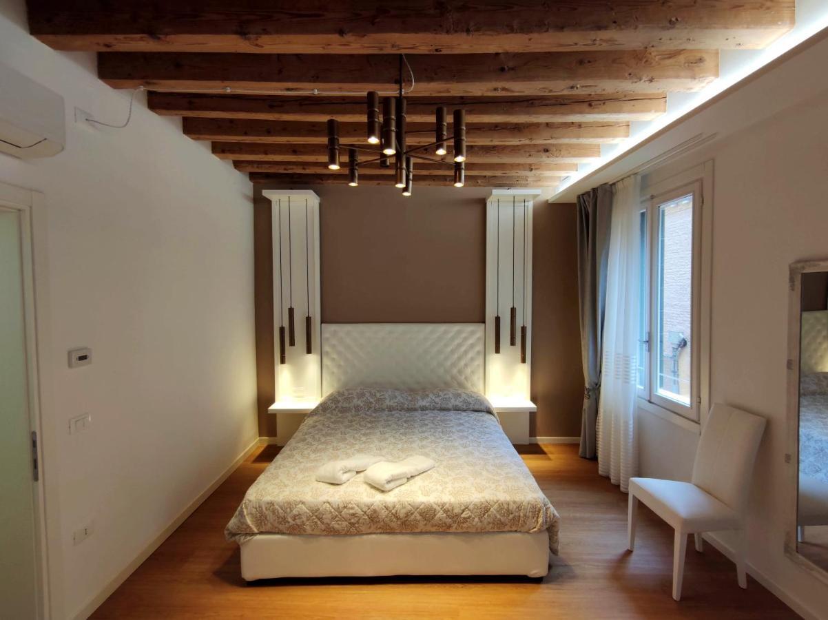 Deluxe 3 Bedroom Flat In Rialto Venedig Exteriör bild